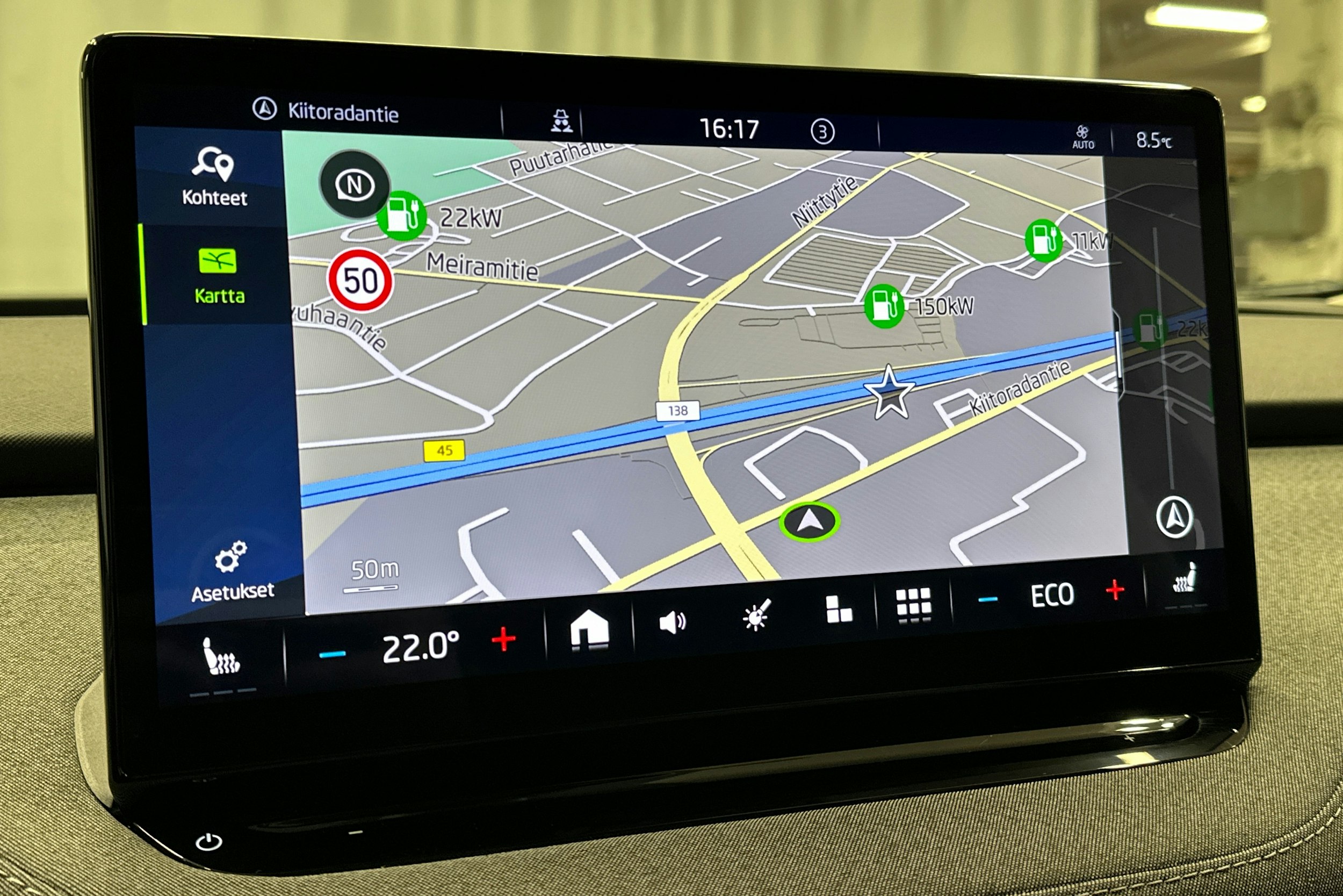 sininen Skoda Enyaq 2022 kuva 22.