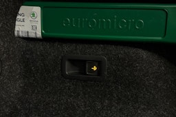 musta Skoda Enyaq 2022 kuva 29.