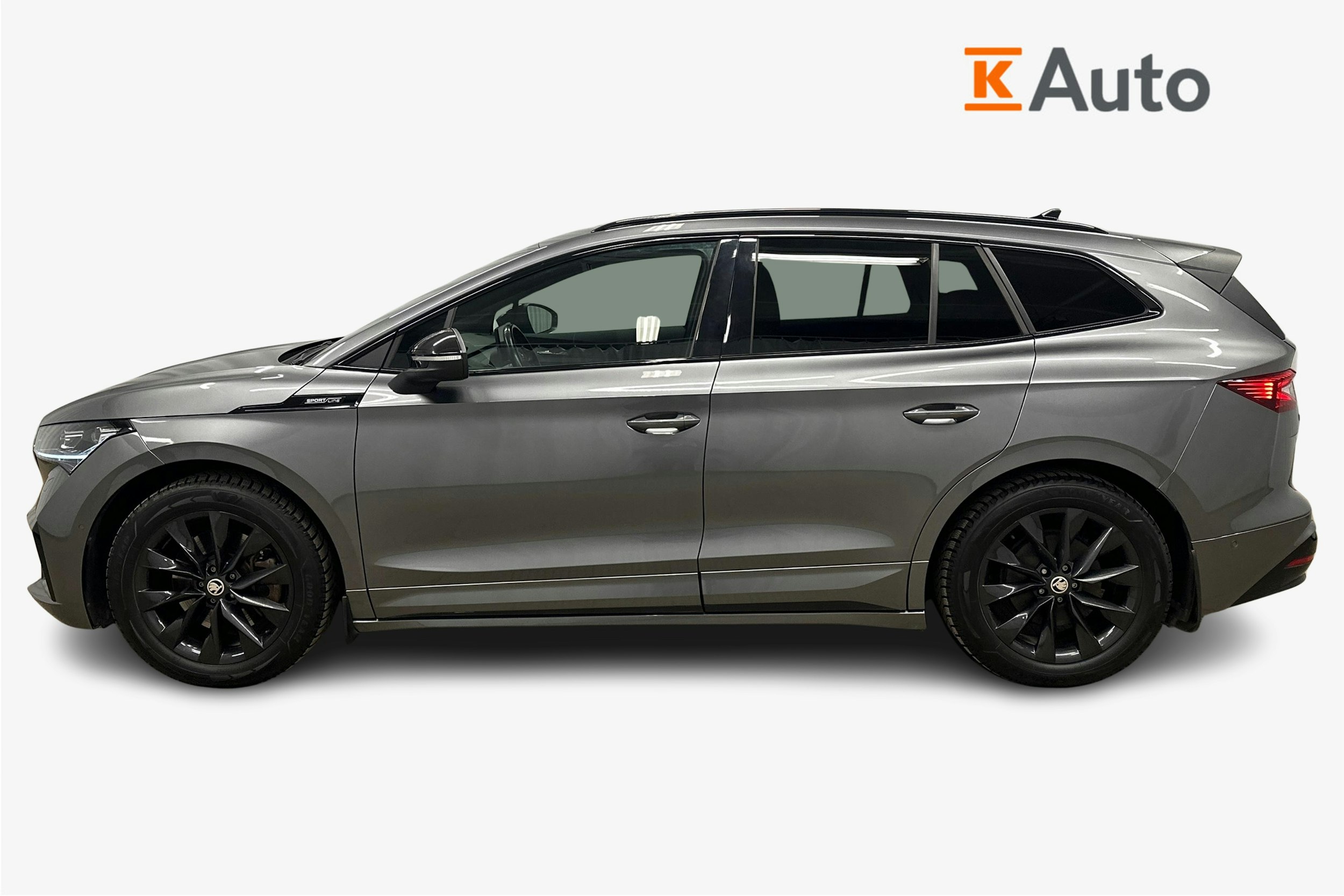 harmaa Skoda Enyaq 2022 kuva 6.