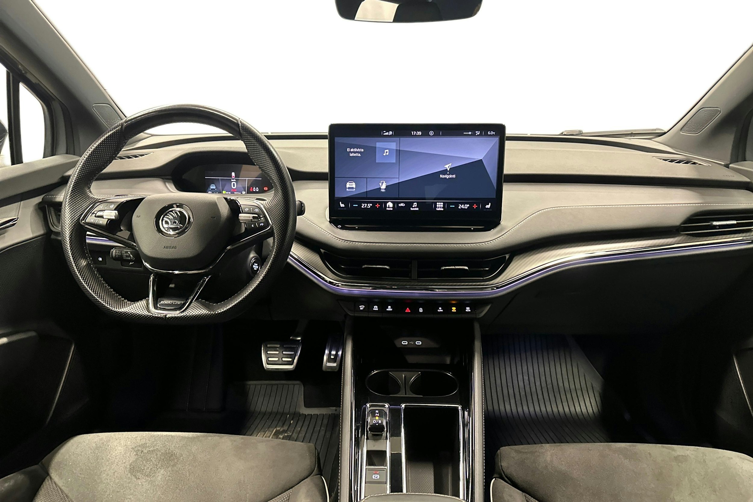 harmaa Skoda Enyaq 2022 kuva 9.