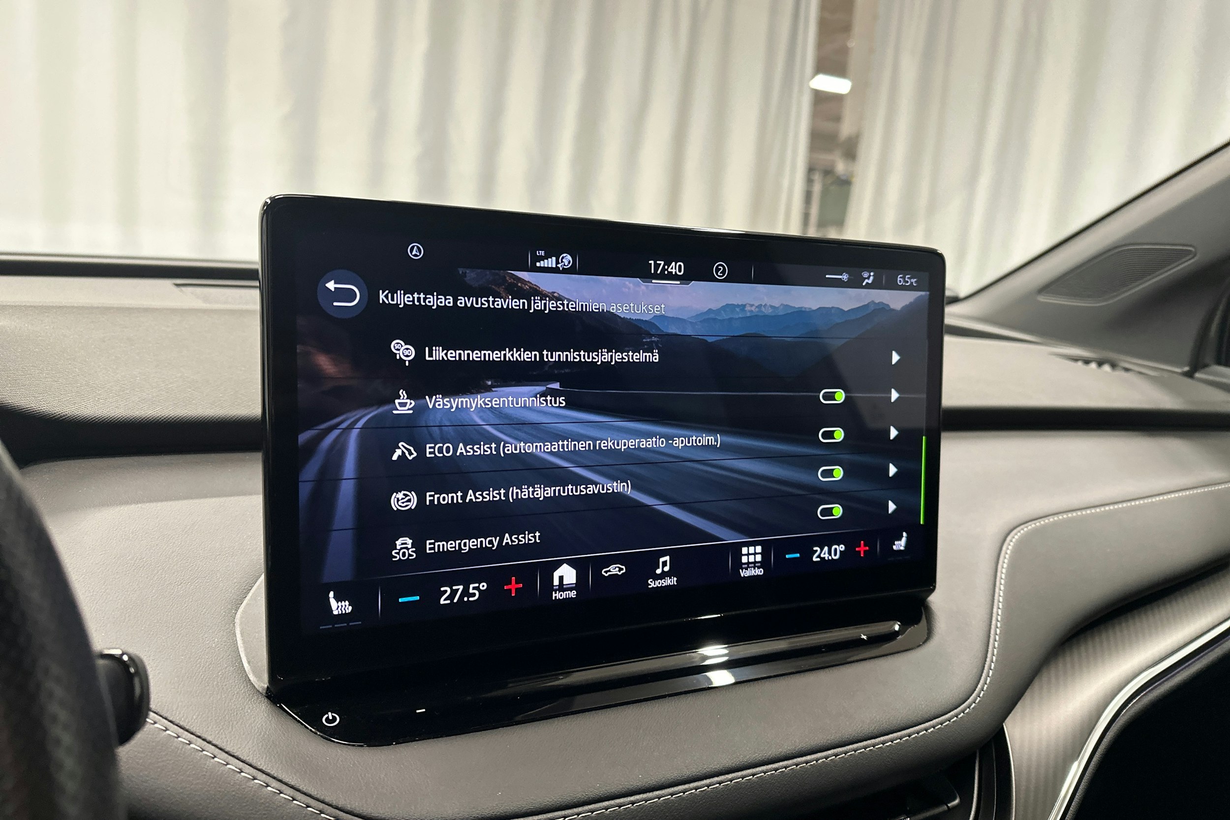 harmaa Skoda Enyaq 2022 kuva 23.