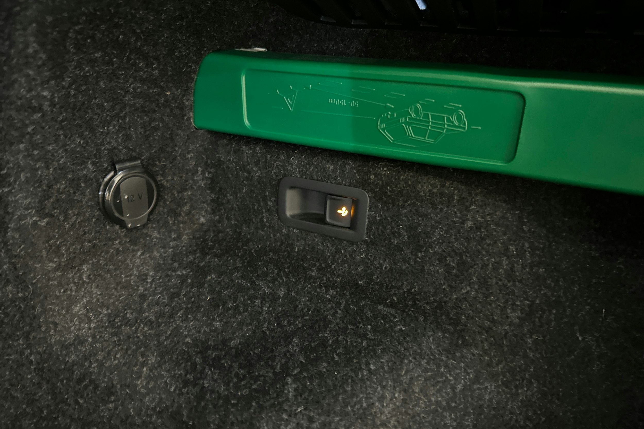 harmaa Skoda Enyaq 2022 kuva 31.