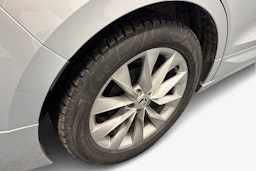 harmaa Skoda Enyaq 2022 kuva 11.