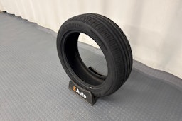 harmaa Skoda Enyaq 2022 kuva 13.