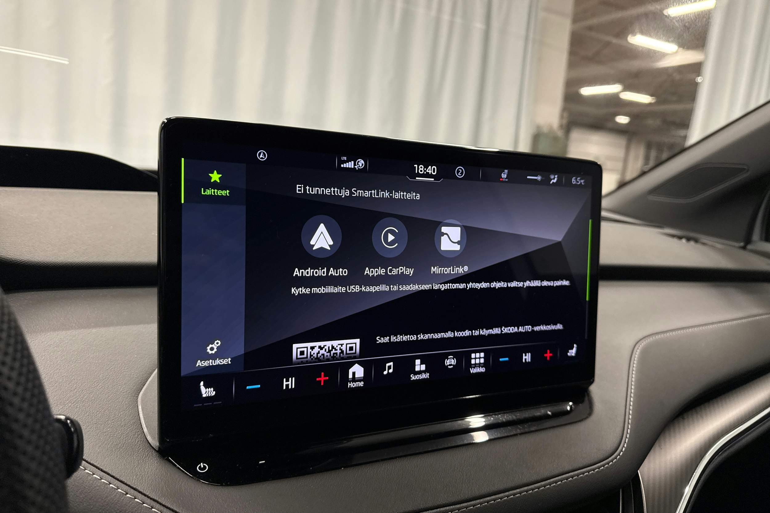 harmaa Skoda Enyaq 2022 kuva 20.