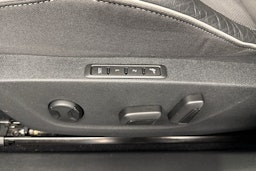 harmaa Skoda Enyaq 2022 kuva 30.