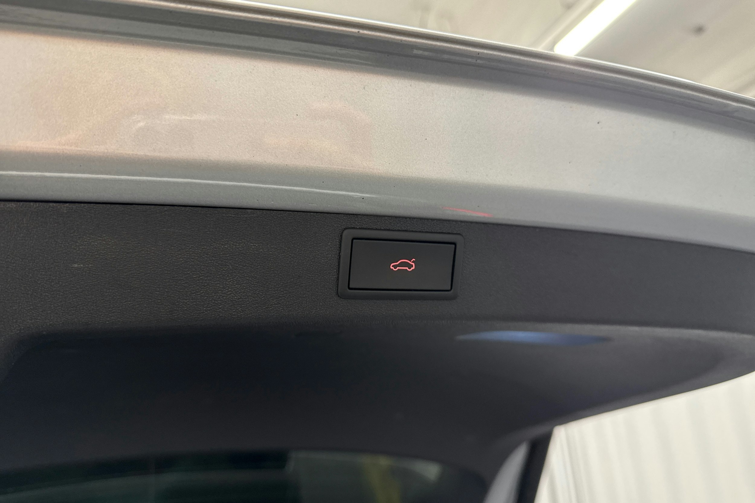 harmaa Skoda Enyaq 2022 kuva 32.