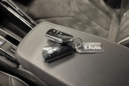 harmaa Skoda Enyaq 2022 kuva 34.