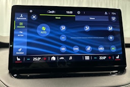 musta Skoda Enyaq 2022 kuva 22.