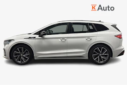 valkoinen Skoda Enyaq 2023 kuva 7.