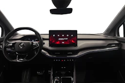 valkoinen Skoda Enyaq 2023 kuva 9.