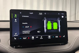 valkoinen Skoda Enyaq 2023 kuva 22.