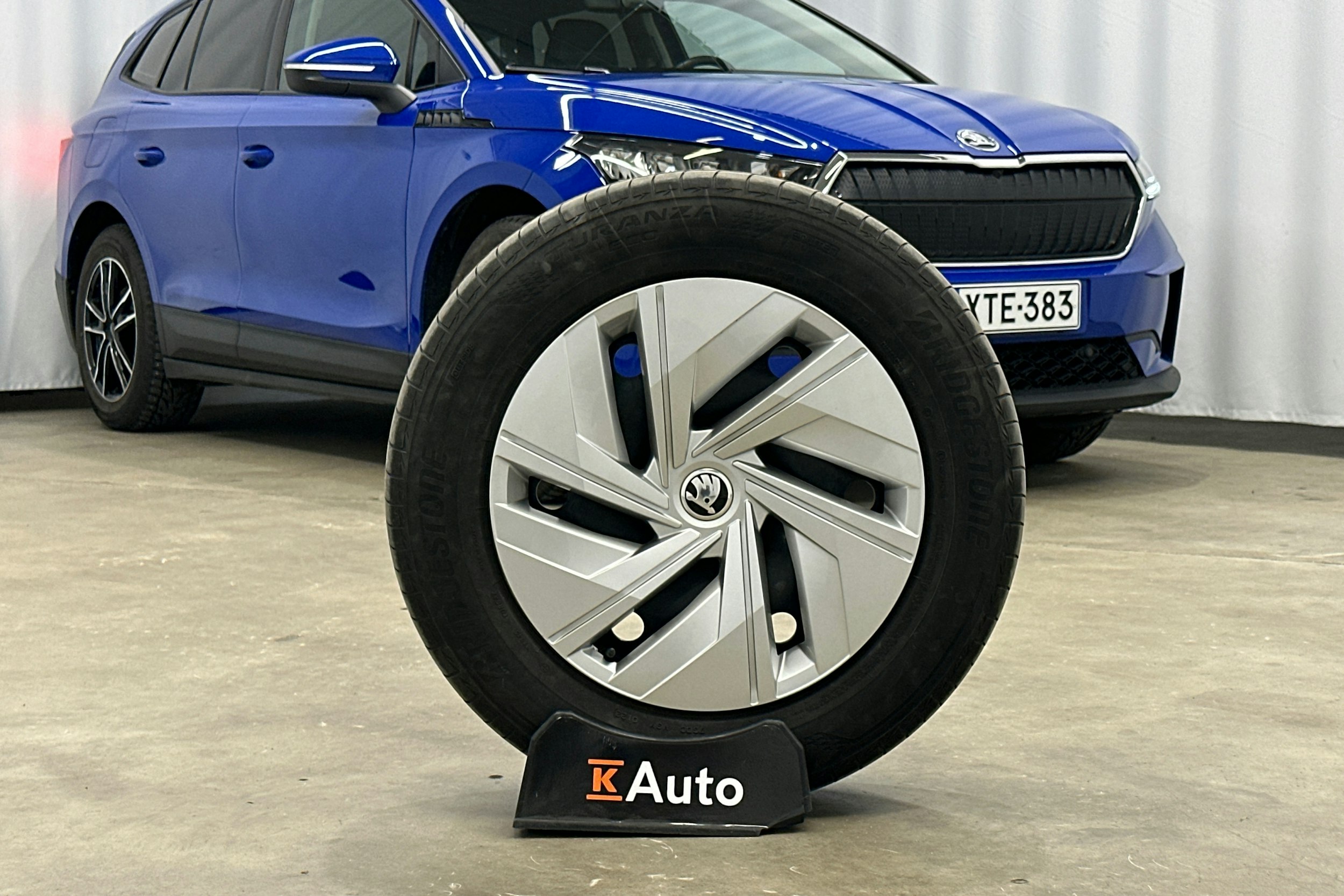 sininen Skoda Enyaq 2022 kuva 27.