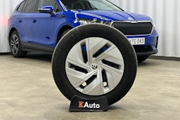 sininen Skoda Enyaq 2022 kuva 27.