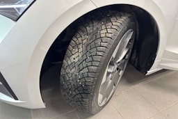 hopea Skoda Enyaq 2022 kuva 13.