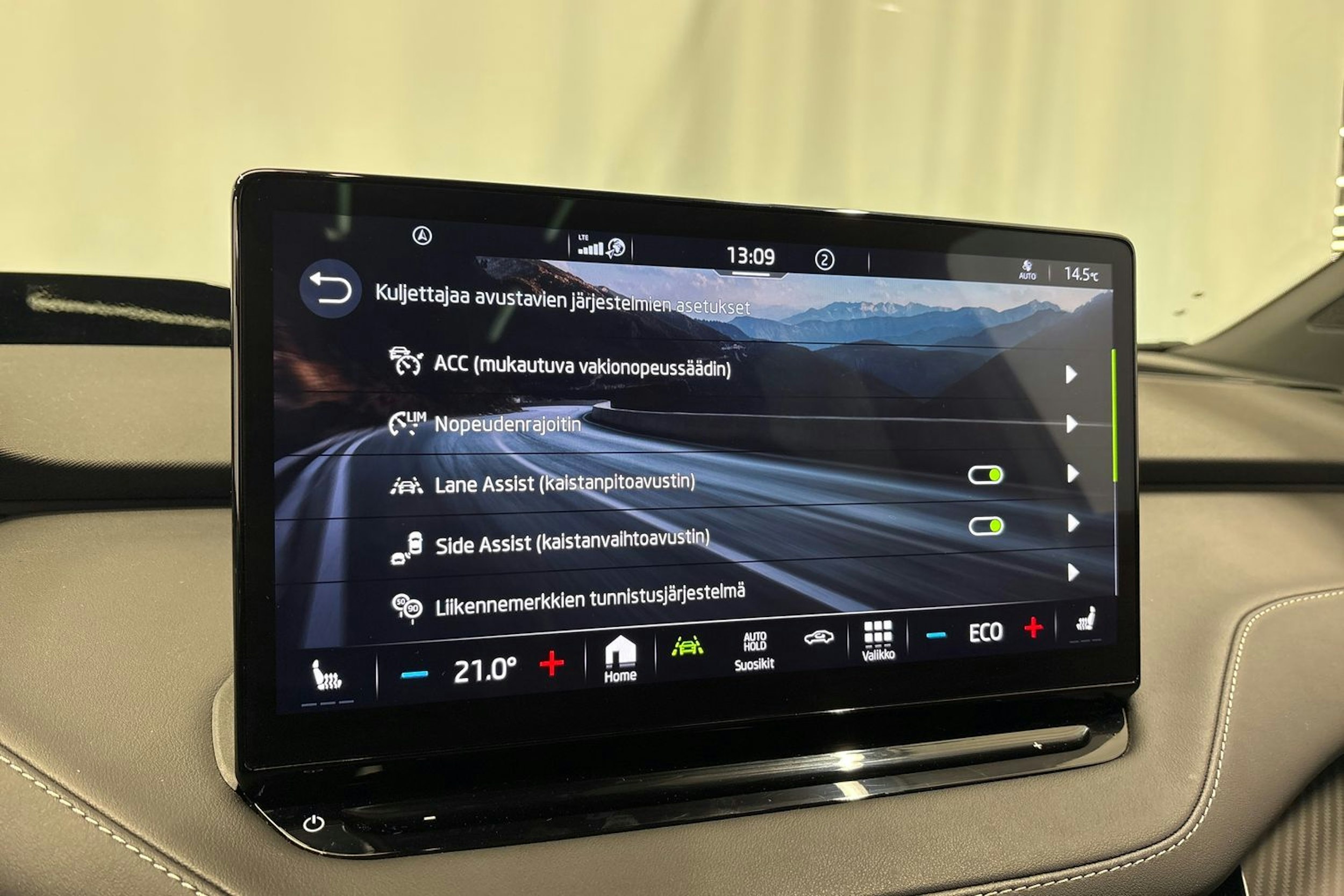 hopea Skoda Enyaq 2022 kuva 27.