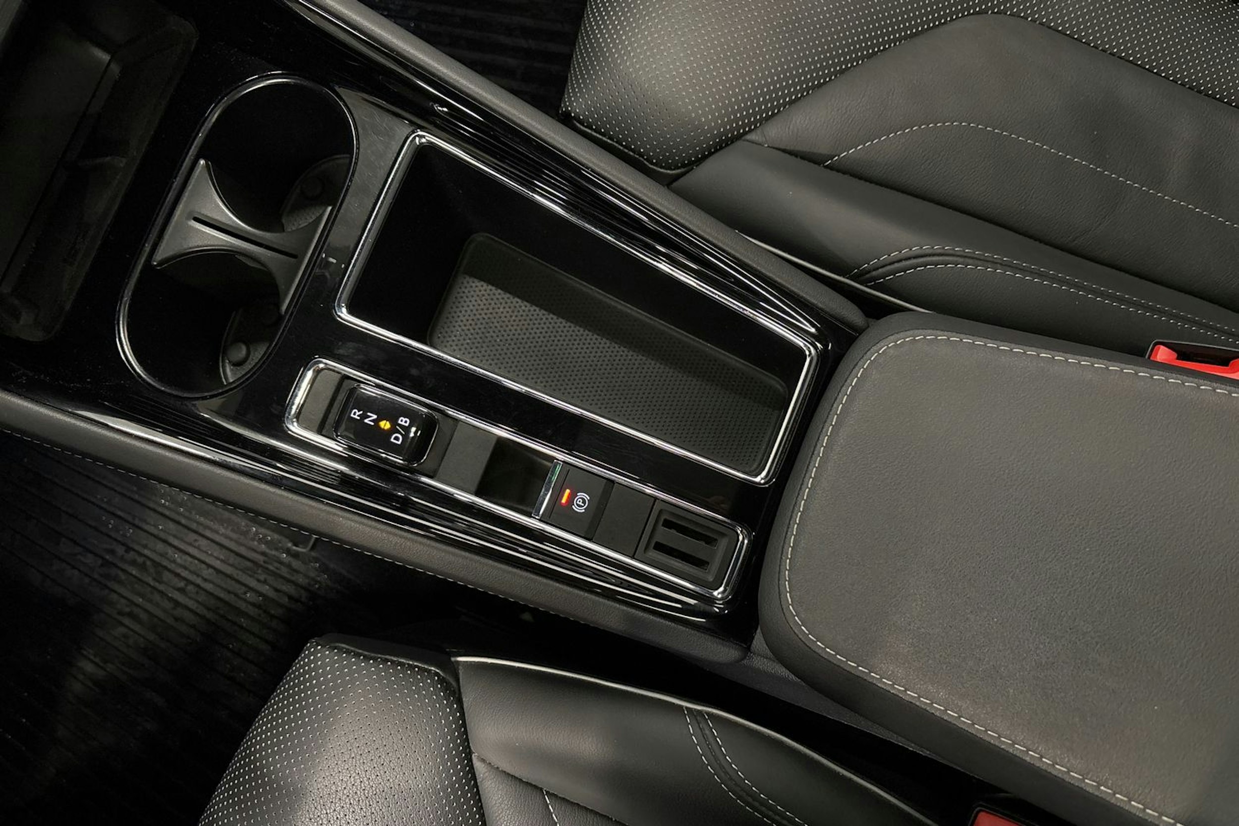 hopea Skoda Enyaq 2022 kuva 32.