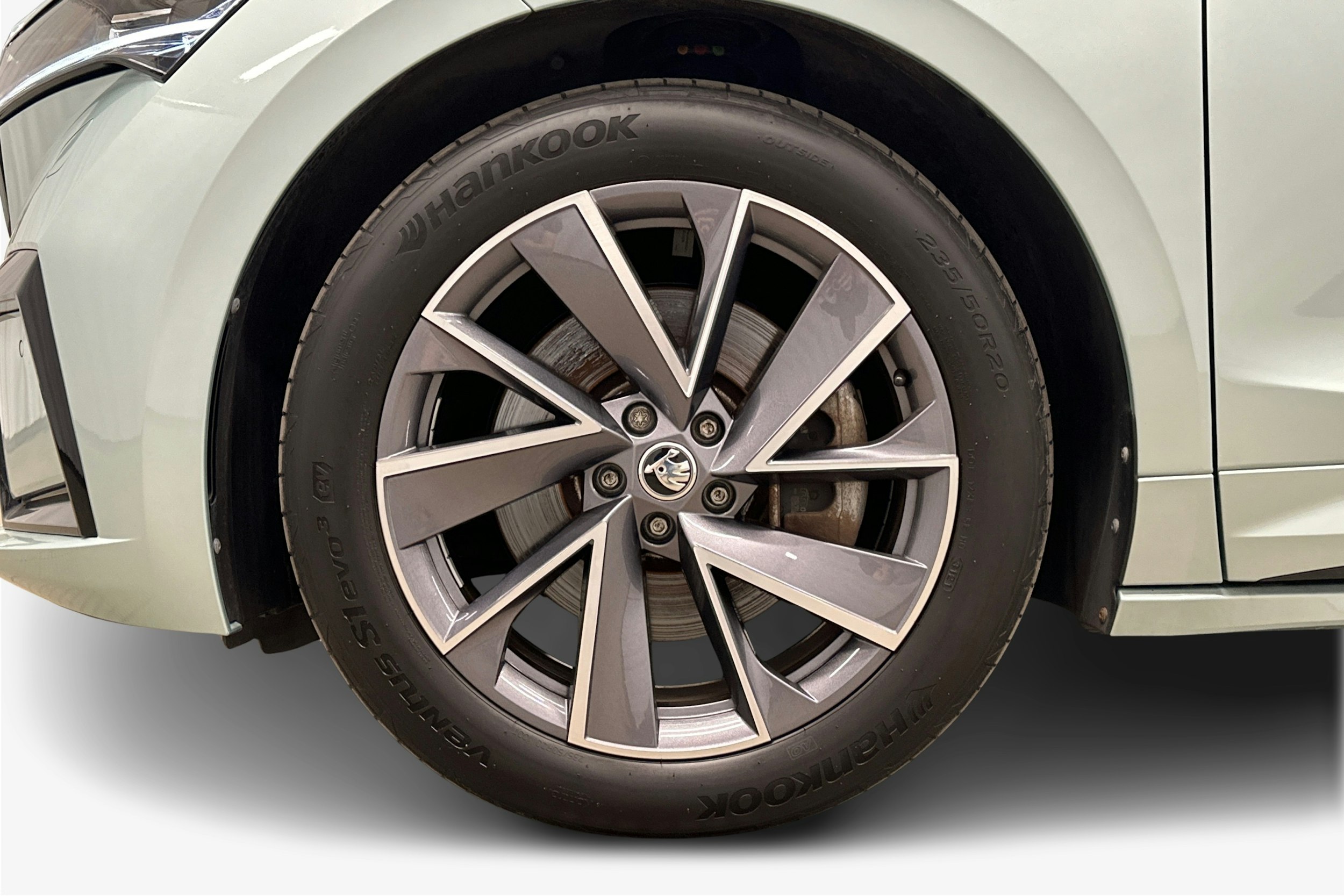 hopea Skoda Enyaq 2022 kuva 11.