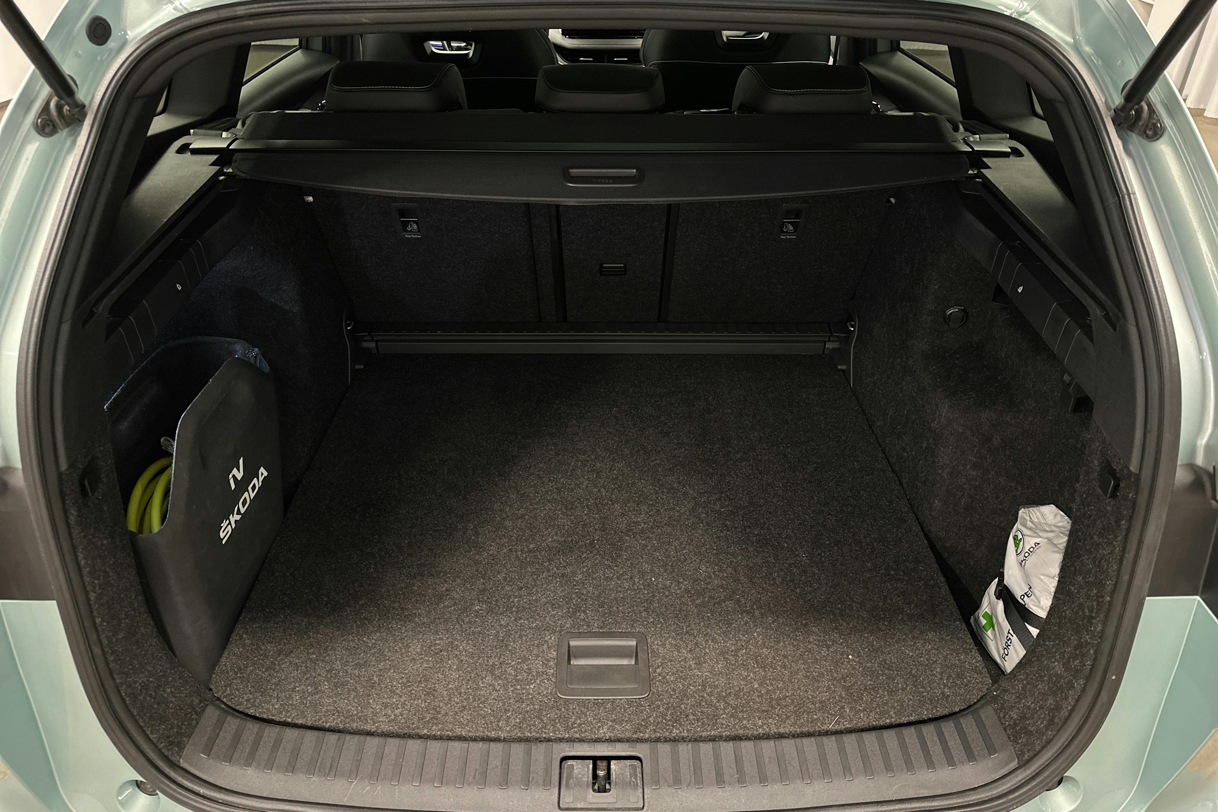 hopea Skoda Enyaq 2022 kuva 14.