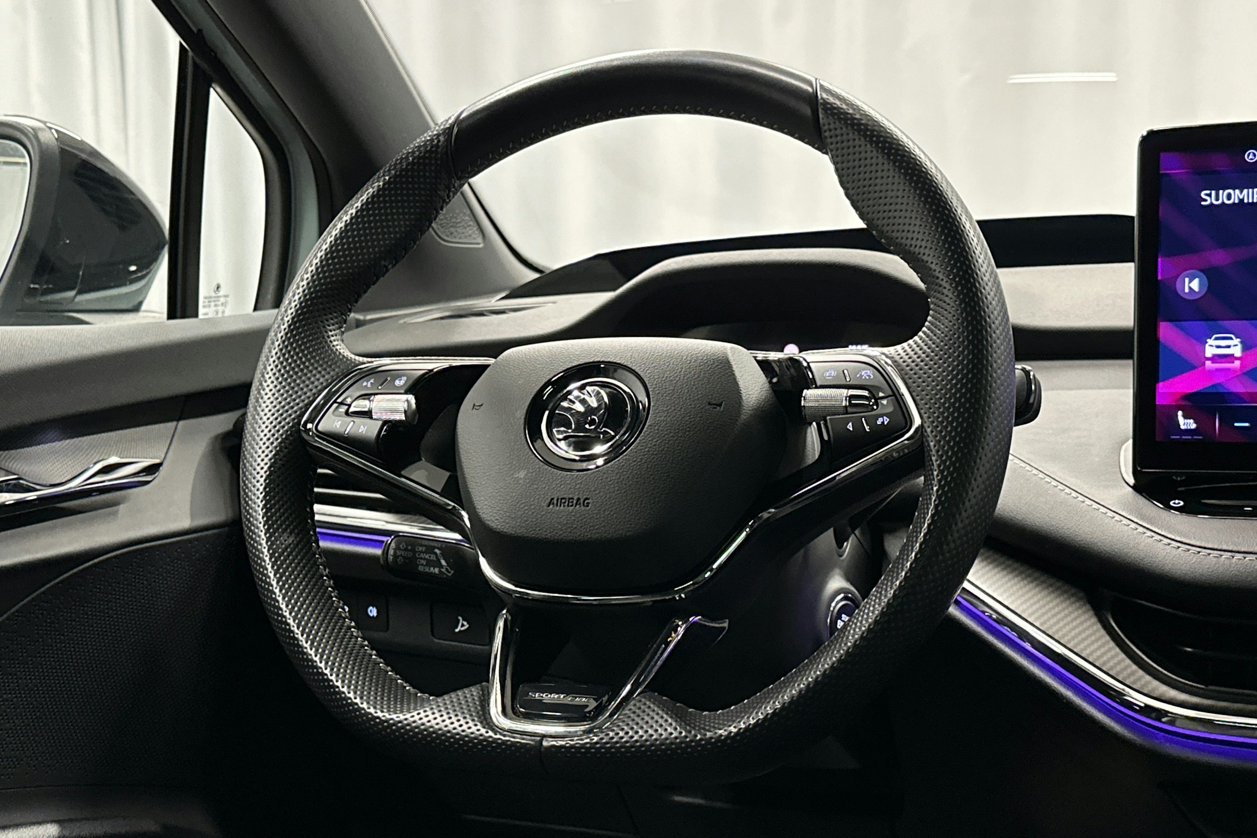 hopea Skoda Enyaq 2022 kuva 18.