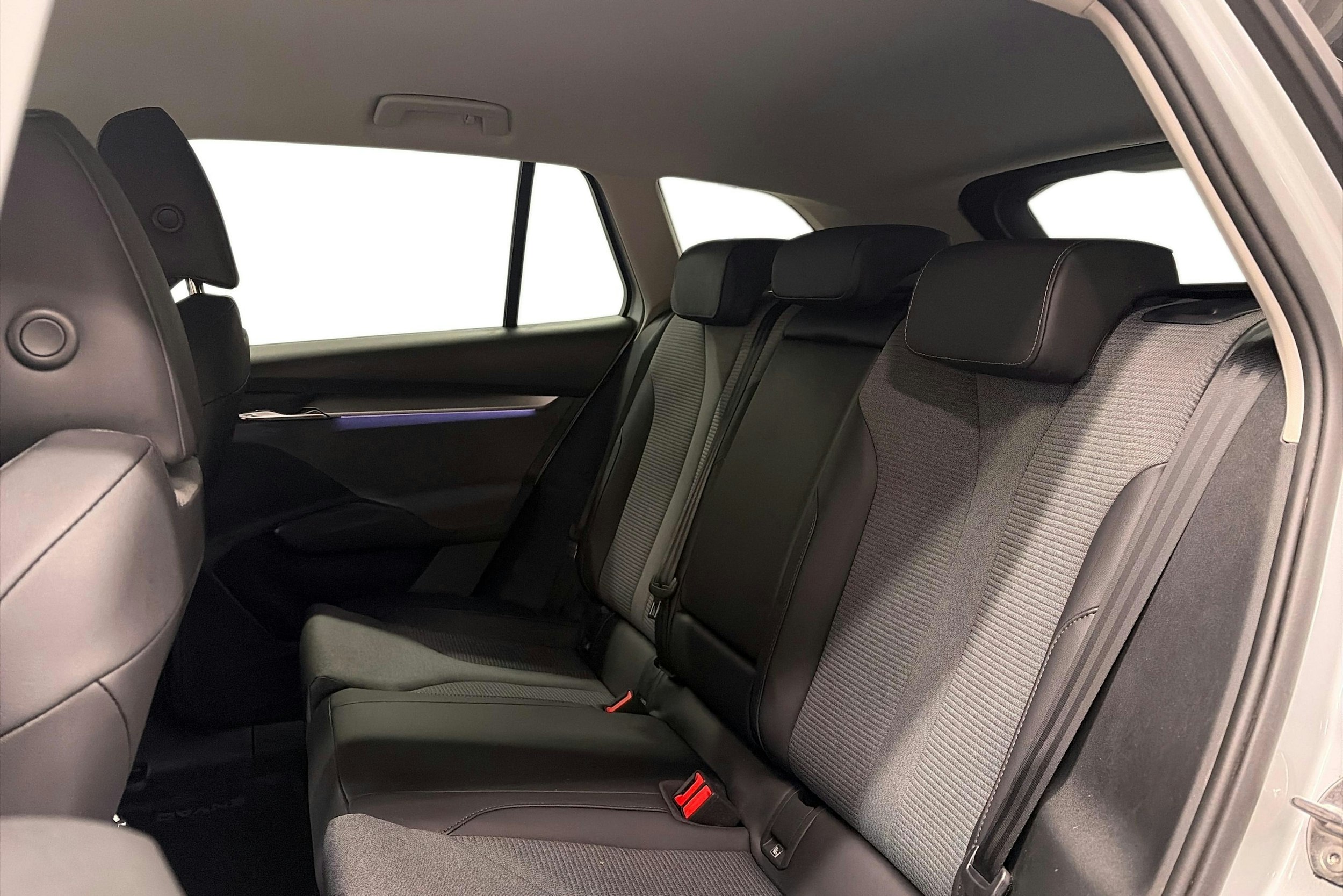 hopea Skoda Enyaq 2022 kuva 8.