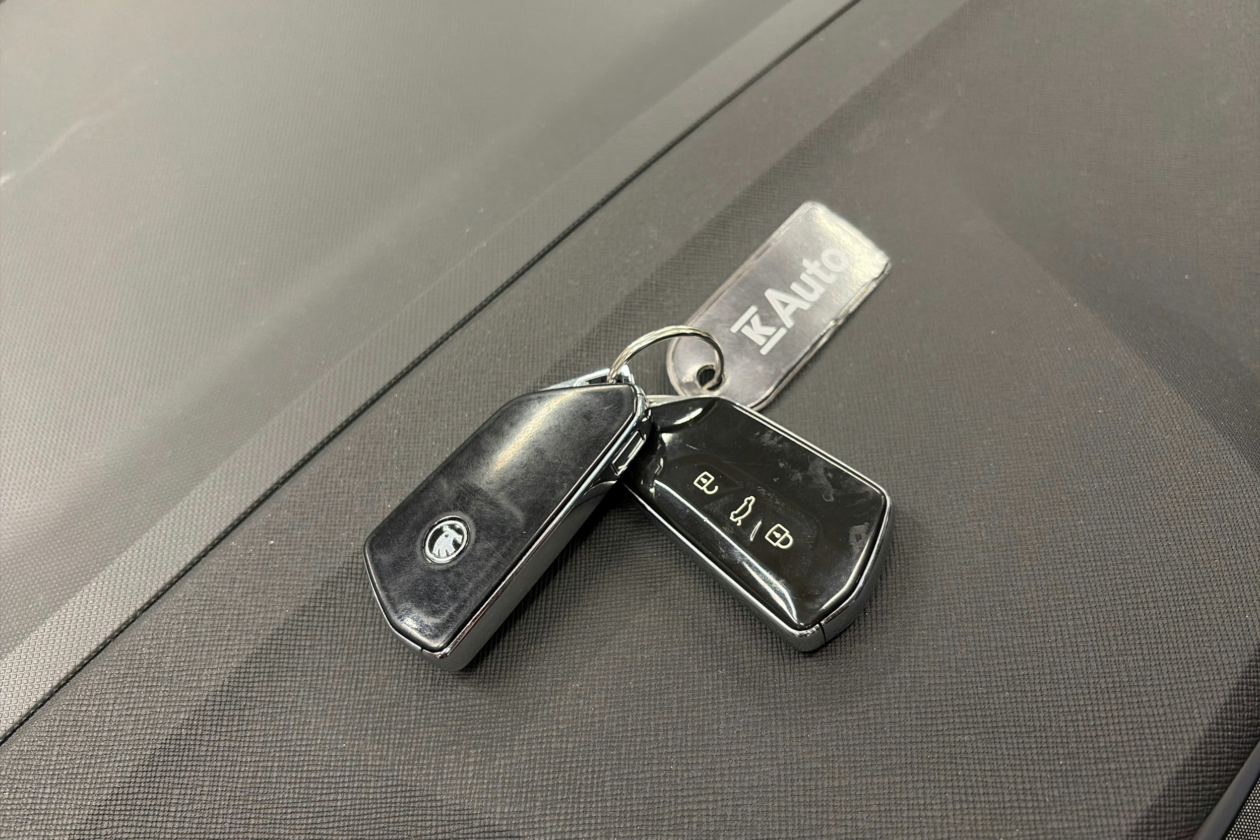 hopea Skoda Enyaq 2022 kuva 30.