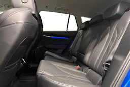 sininen Skoda Enyaq 2022 kuva 8.