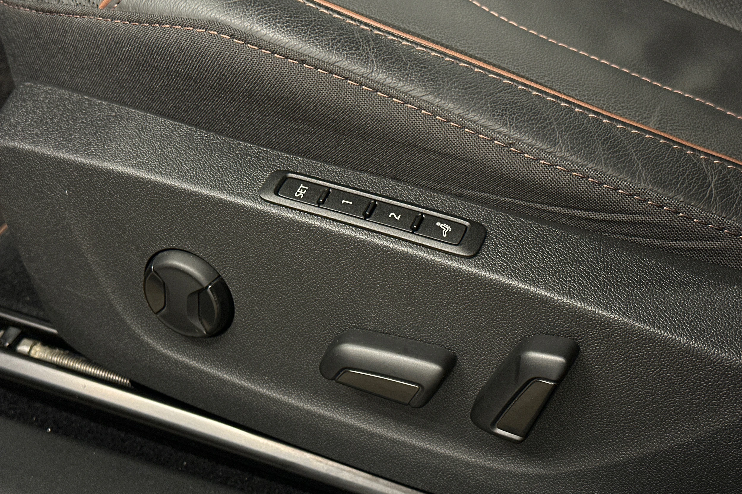 sininen Skoda Enyaq 2022 kuva 21.