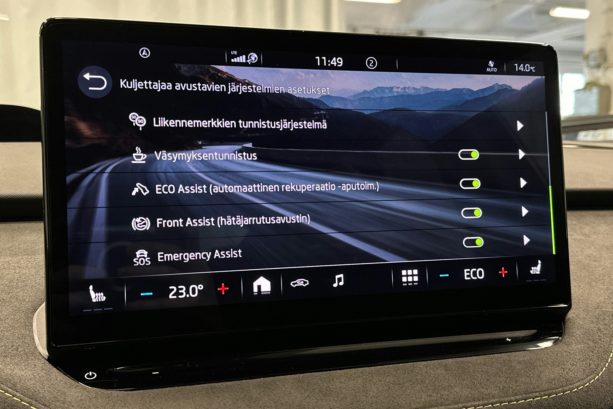 sininen Skoda Enyaq 2022 kuva 26.