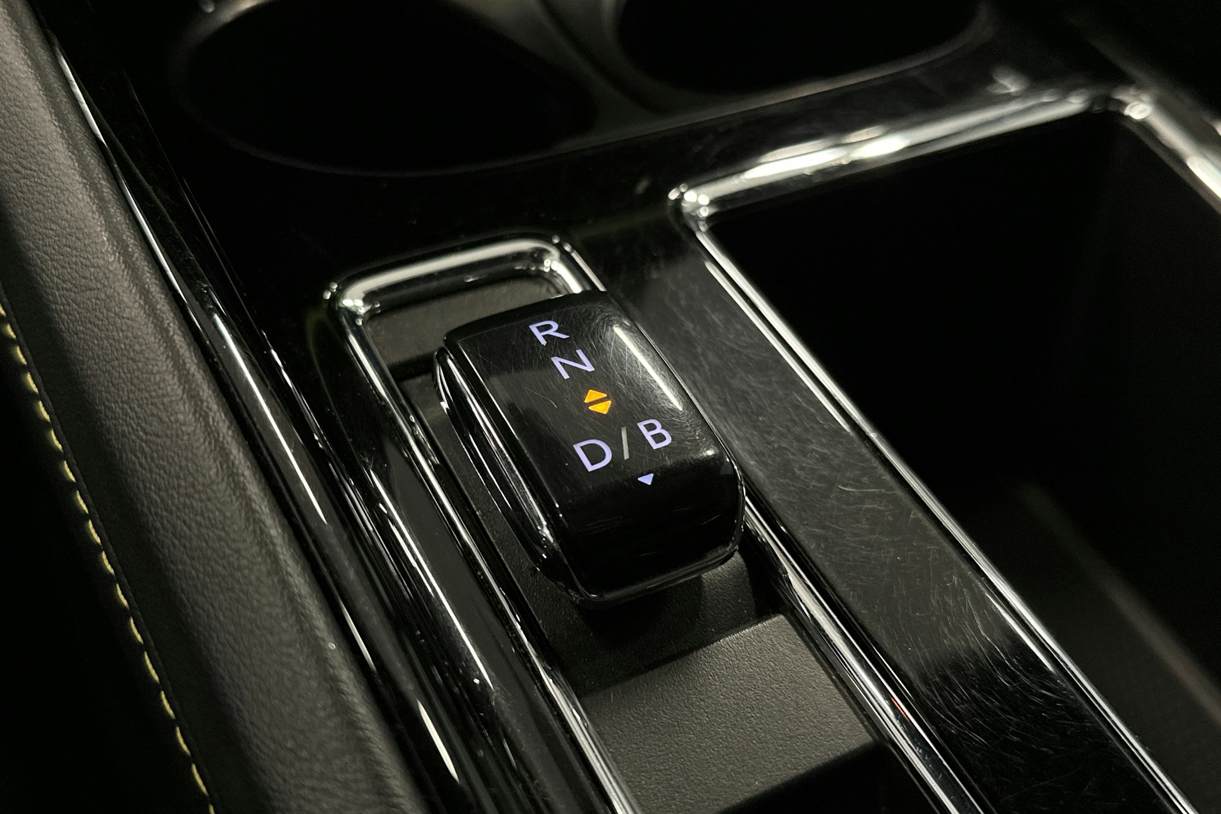 sininen Skoda Enyaq 2022 kuva 33.