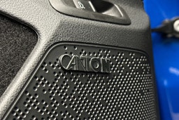 sininen Skoda Enyaq 2022 kuva 34.