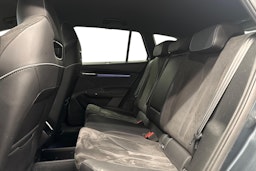 harmaa Skoda Enyaq 2022 kuva 10.