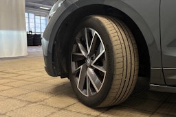 harmaa Skoda Enyaq 2022 kuva 13.