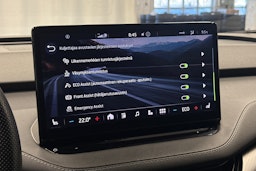 harmaa Skoda Enyaq 2022 kuva 19.