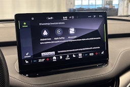 harmaa Skoda Enyaq 2022 kuva 21.