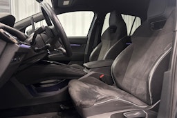 harmaa Skoda Enyaq 2022 kuva 25.