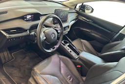 musta Skoda Enyaq 2022 kuva 3.