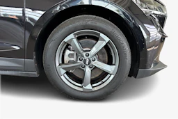 musta Skoda Enyaq 2022 kuva 12.