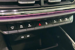 musta Skoda Enyaq 2022 kuva 38.