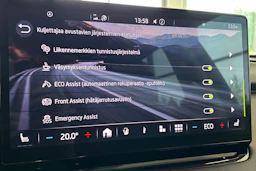 musta Skoda Enyaq 2022 kuva 44.