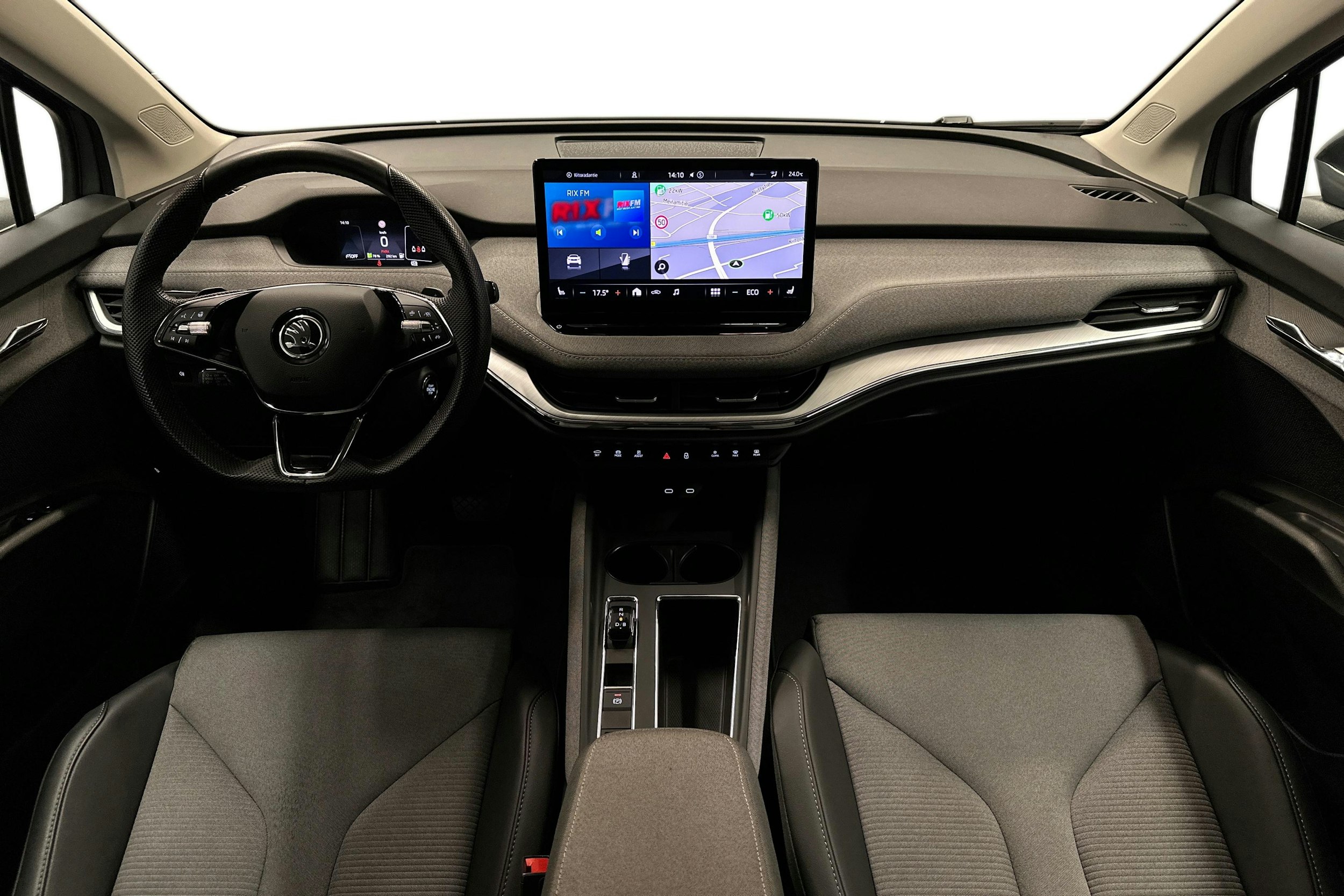 harmaa Skoda Enyaq 2022 kuva 9.