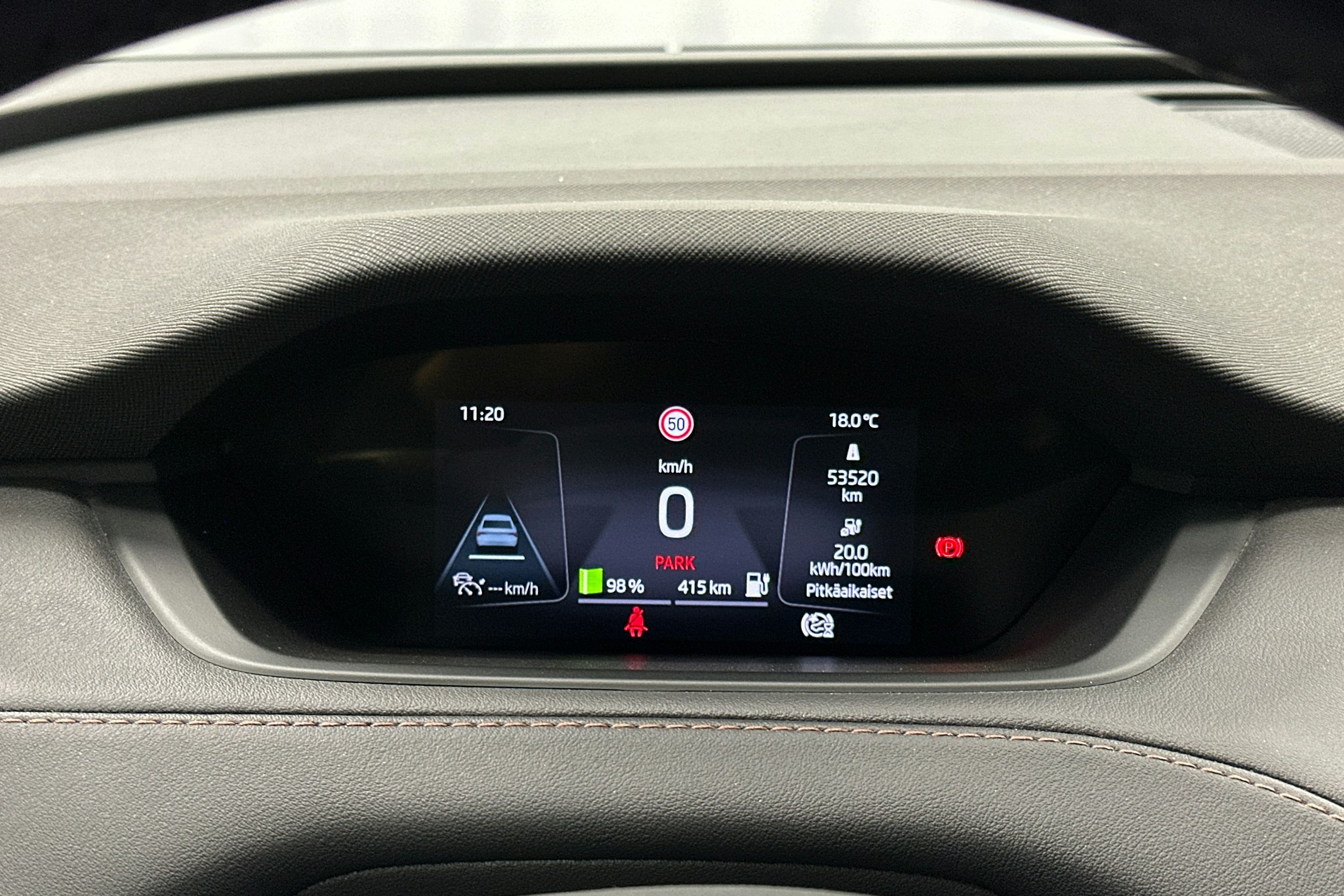 sininen Skoda Enyaq 2022 kuva 20.