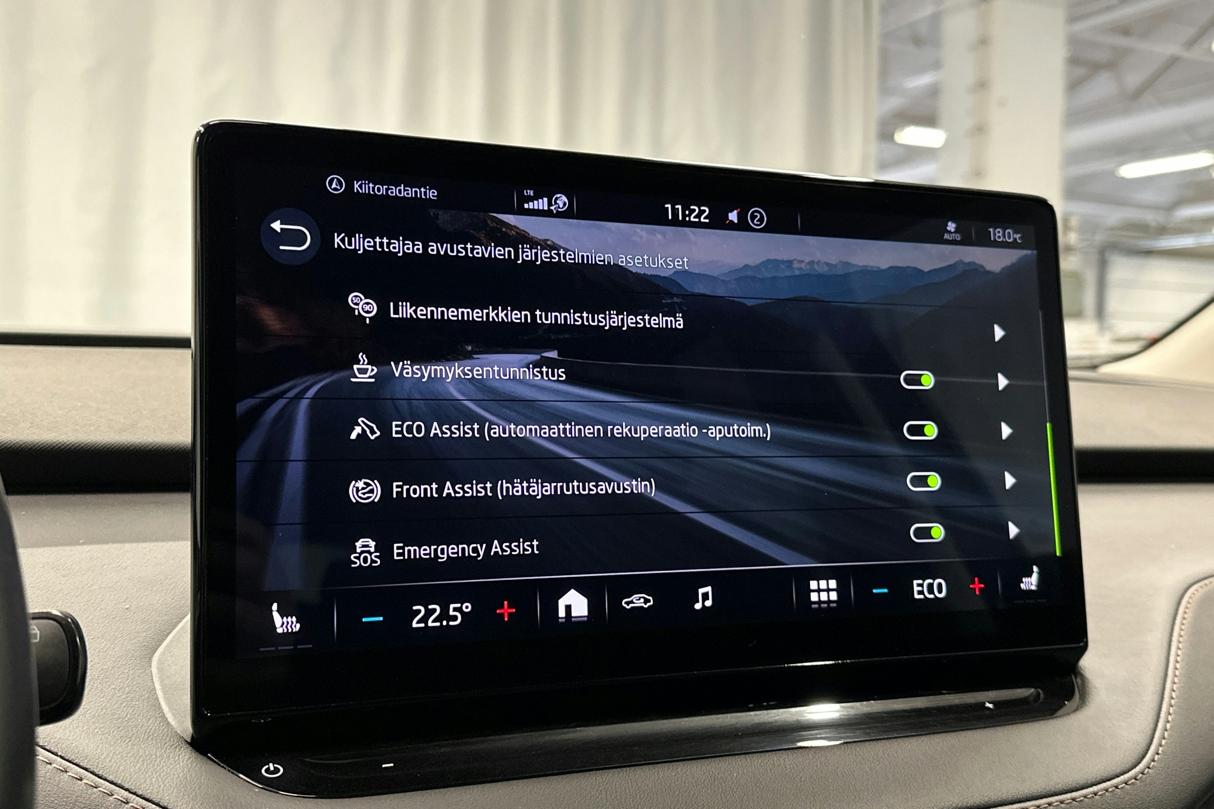 sininen Skoda Enyaq 2022 kuva 29.