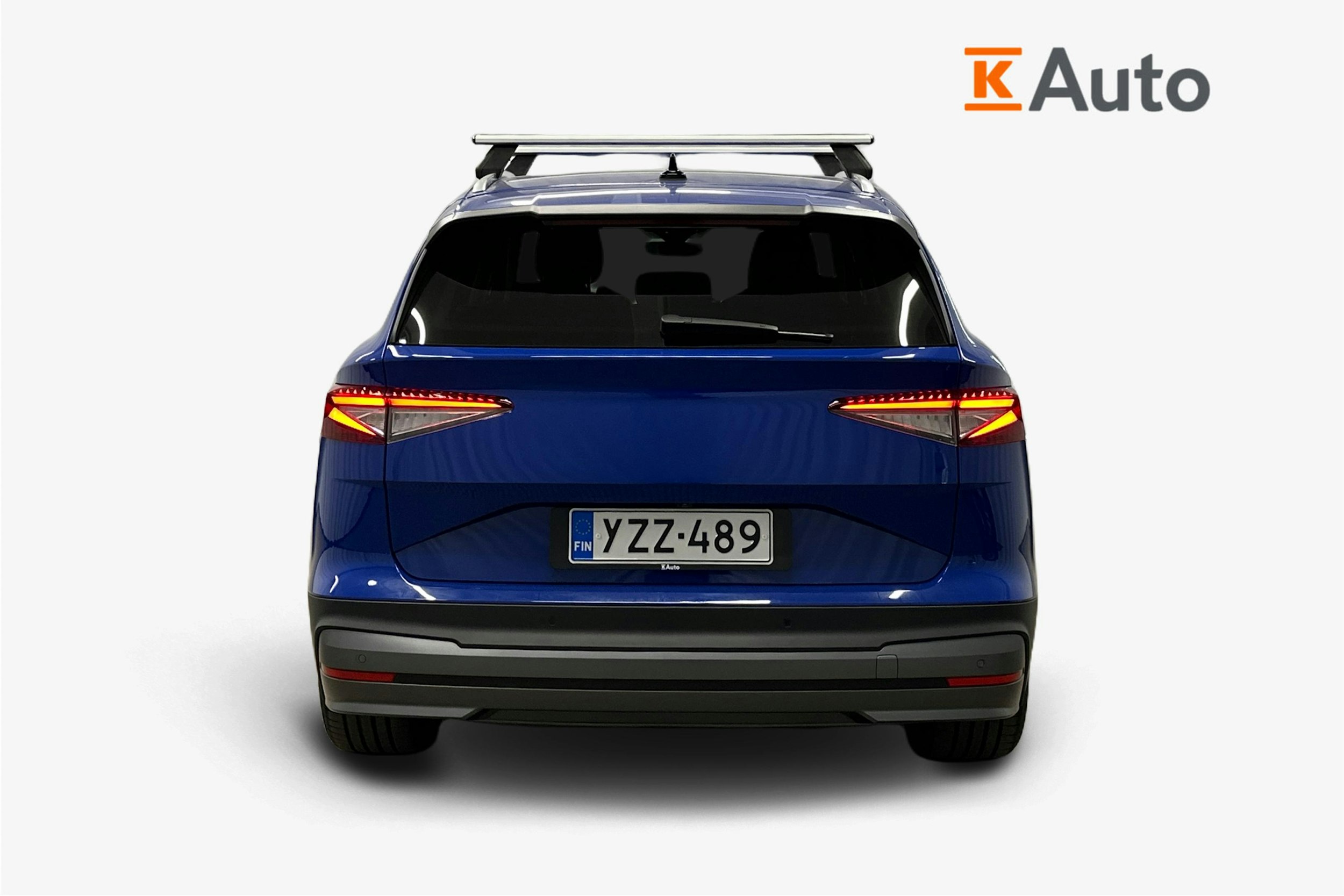 sininen Skoda Enyaq 2022 kuva 3.