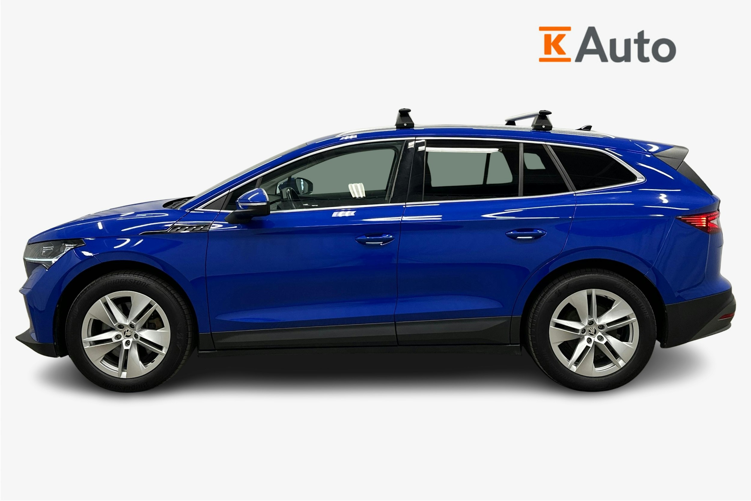 sininen Skoda Enyaq 2022 kuva 6.