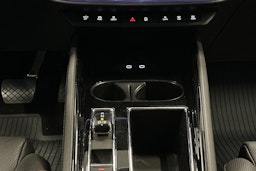 sininen Skoda Enyaq 2022 kuva 15.
