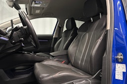 sininen Skoda Enyaq 2022 kuva 16.