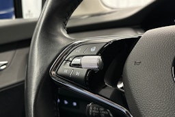 sininen Skoda Enyaq 2022 kuva 18.