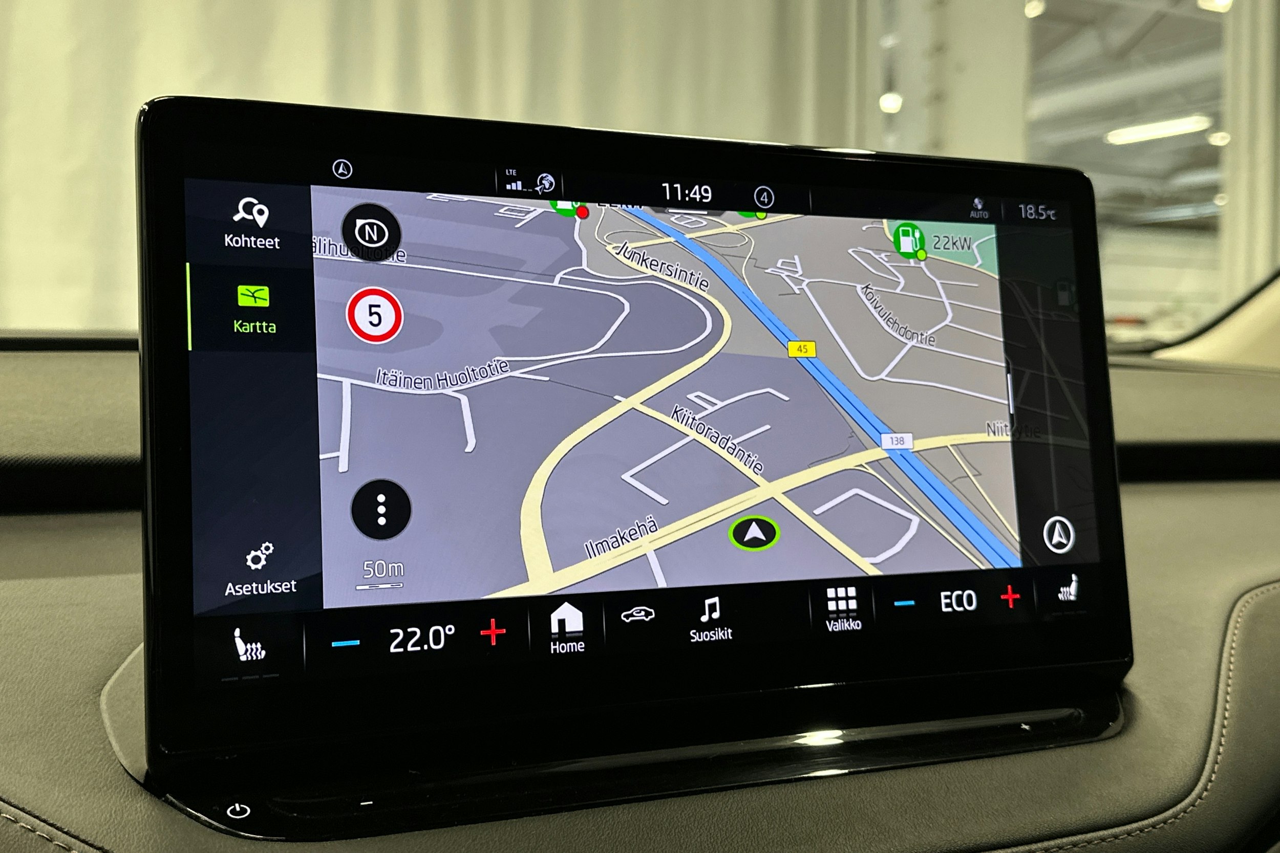 sininen Skoda Enyaq 2022 kuva 24.