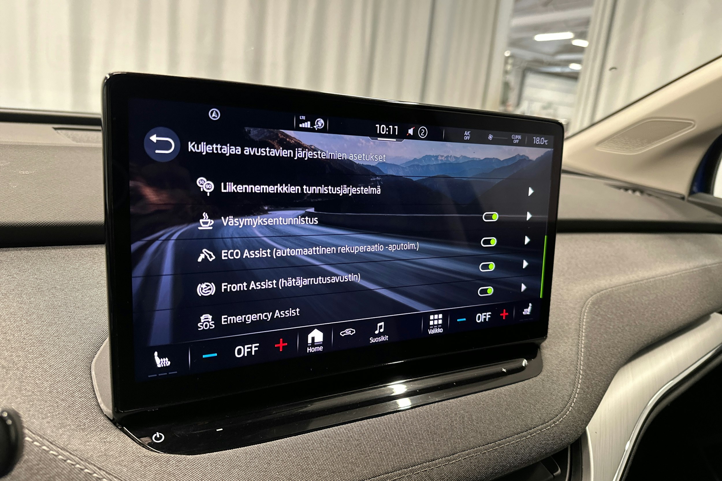 sininen Skoda Enyaq 2022 kuva 25.